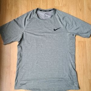 Nike pro size large grey shirt